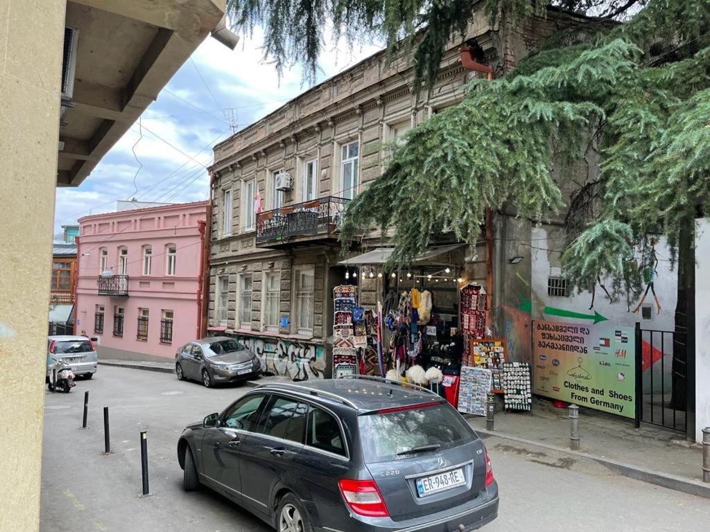 Ia'S Homestay Tiflis Exterior foto