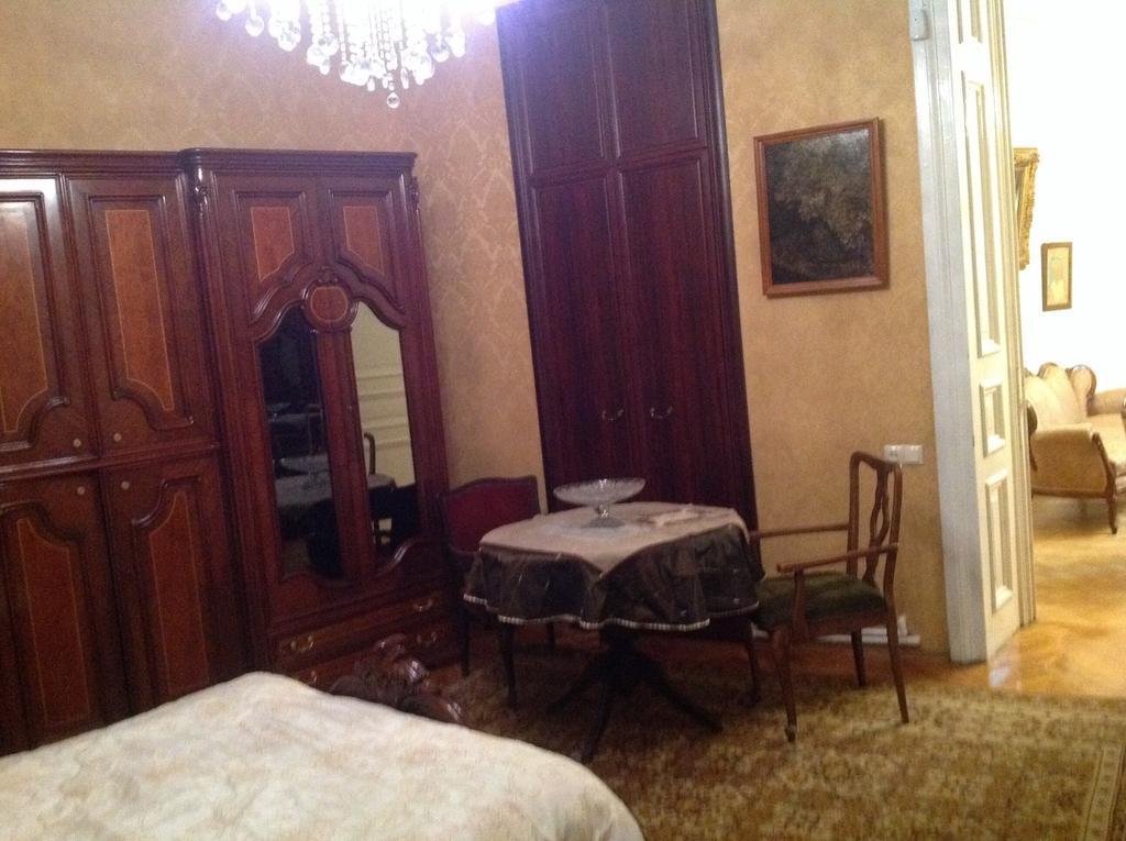 Ia'S Homestay Tiflis Habitación foto