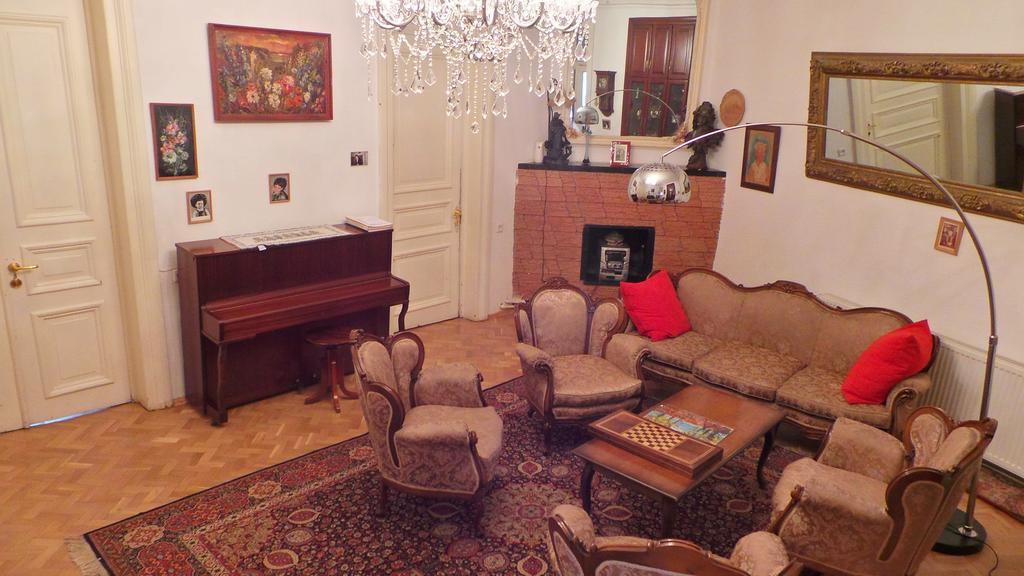 Ia'S Homestay Tiflis Exterior foto